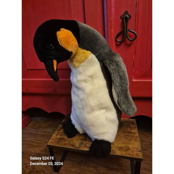 The Petting Zoo 15" Emperor Penguin Plush Stuffed Animal Blue Eye Toy No Tag EUC - Picture 4 of 6